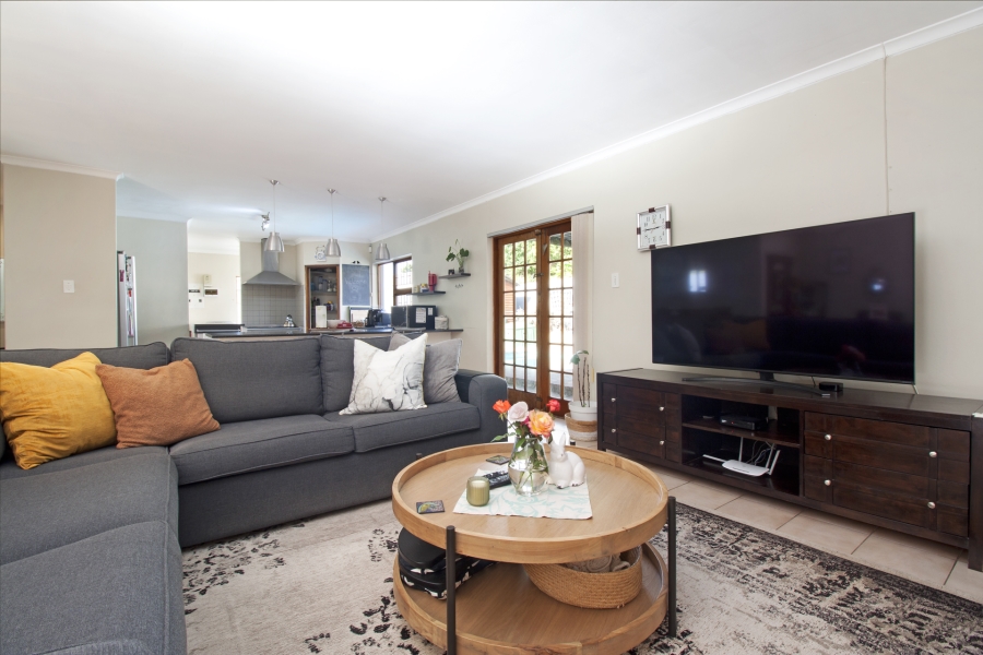 4 Bedroom Property for Sale in Sunnydale Western Cape